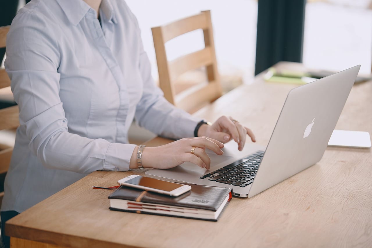 ¿Se puede trabajar durante una excedencia voluntaria?